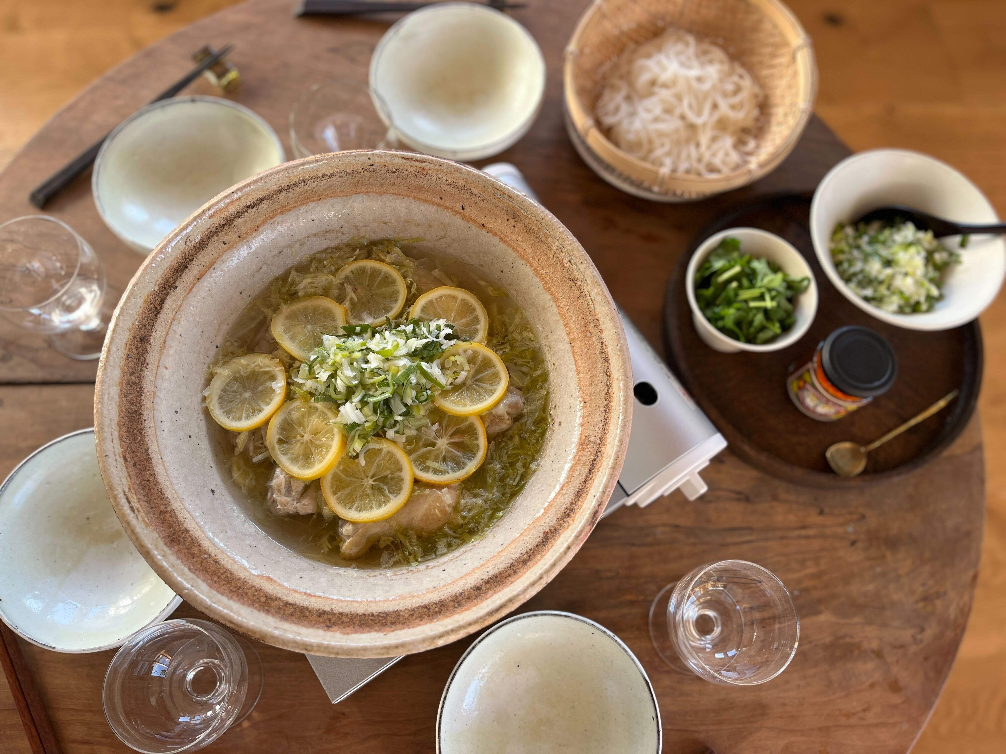 かんたんおいしいレシピVol.10 春の気配感じるレモン鍋 – Why マーケット ?